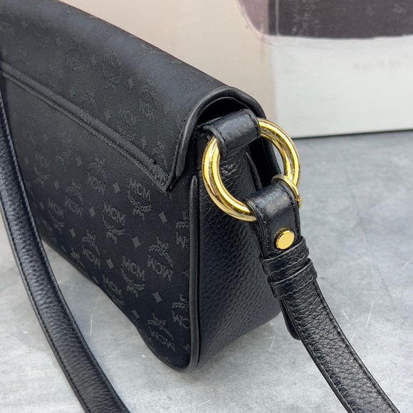 🌵MCM Black Crossbody Bag🌵 - Picture 8 of 15